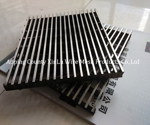 산성 세척 윙 와이어 스크린 패널 2.5x4mm 프로필과 27mm 지원 막대기 피치